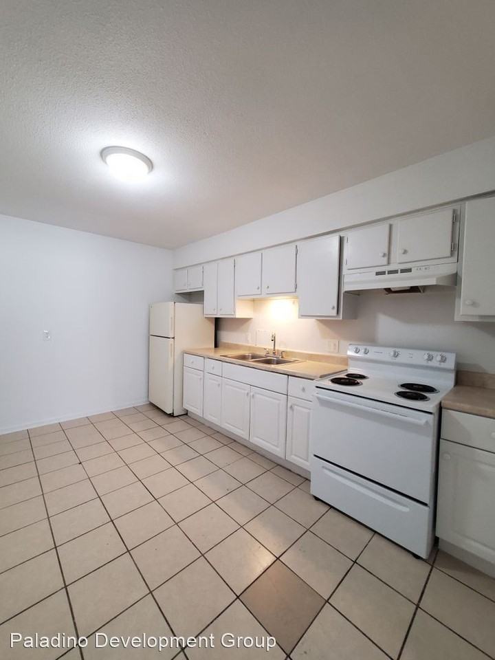 5122 NW Radial Highway Apartments 5122 Nw Radial Hwy, Omaha, NE 68104