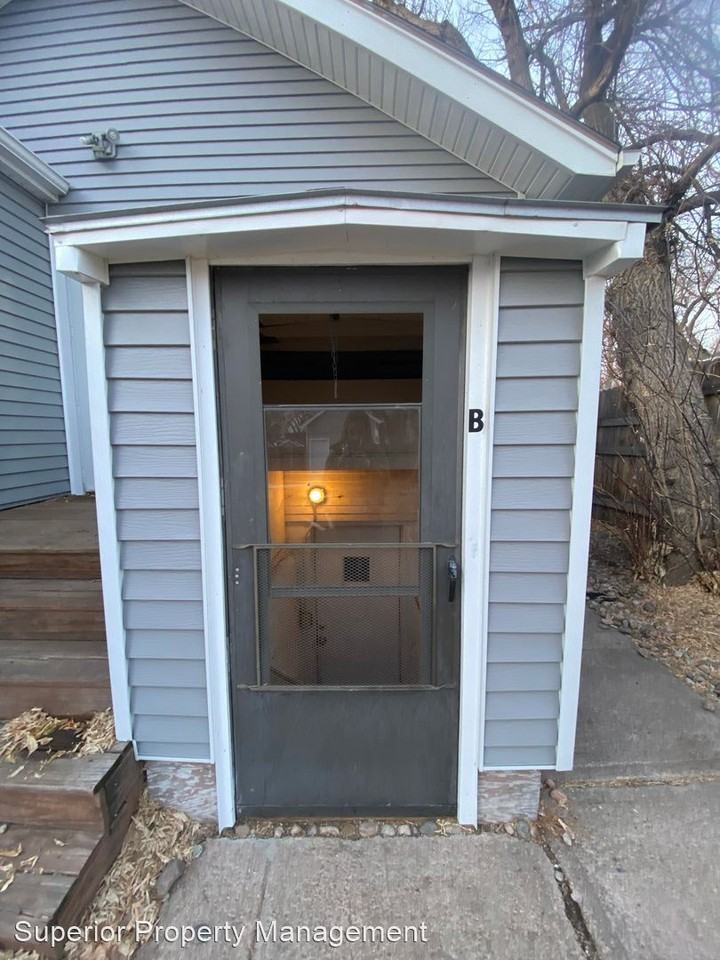 1011 W 29th St - Photo 2 of 17