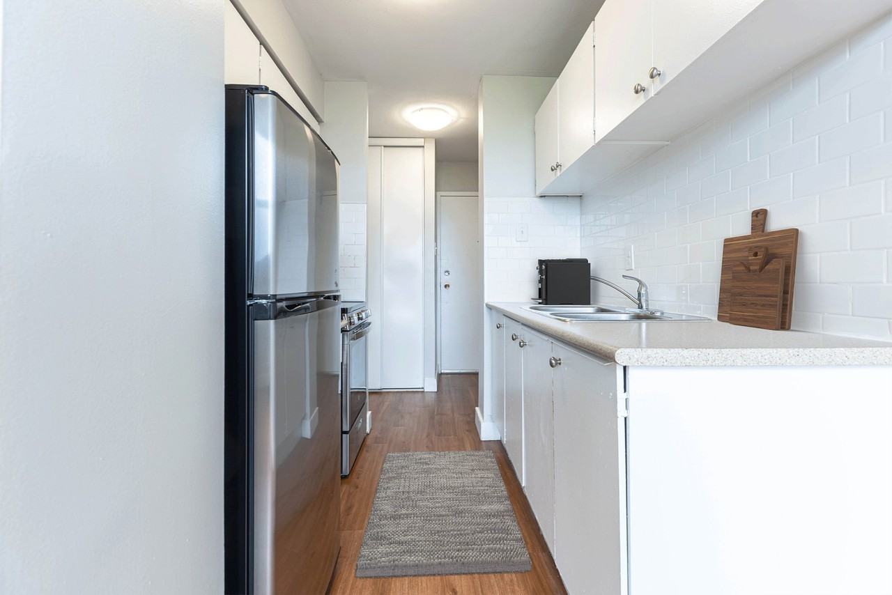 Main Place - Photo 3 of 19