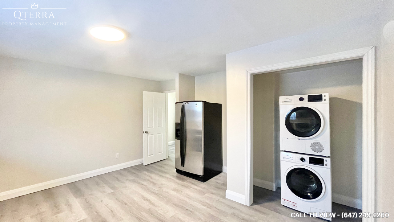 283 Cooks Bay Dr, Keswick, Ontario L4P 1M2, Canada Apartments 83