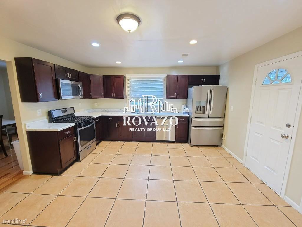 144 Bailey Ave - Photo 2 of 12