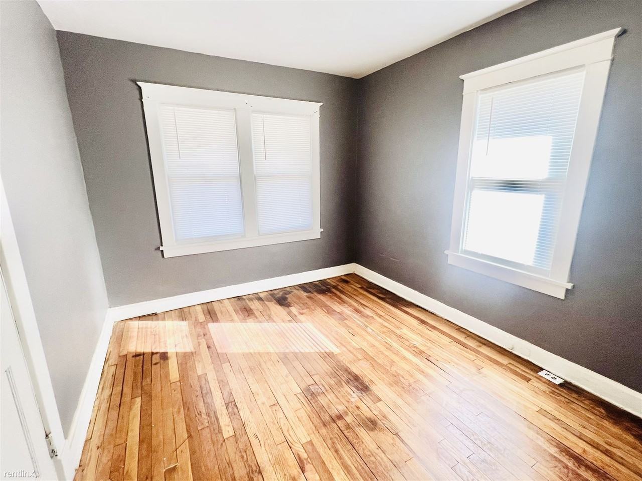 3412 Mersington Ave - Photo 3 of 7