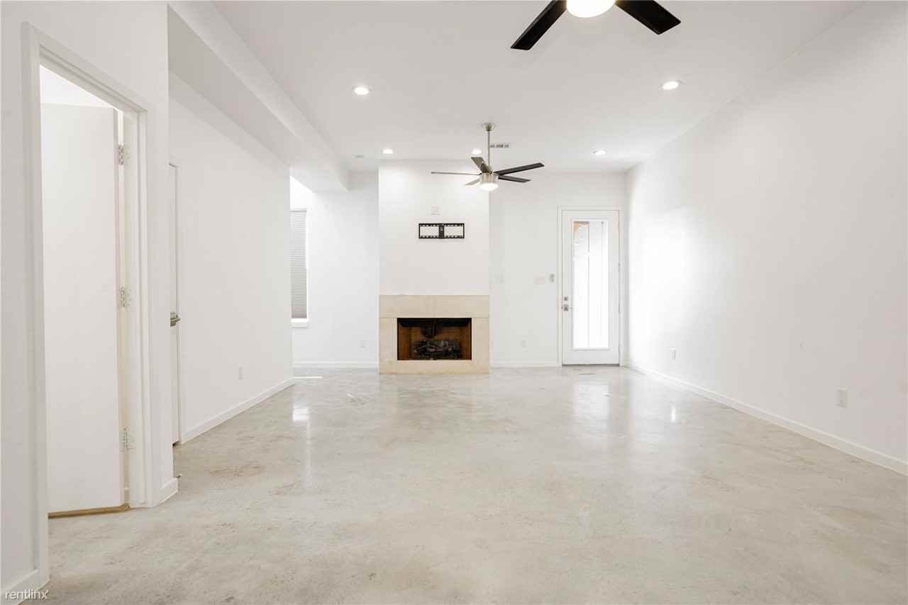 5107 N Hall St - Photo 3 of 29