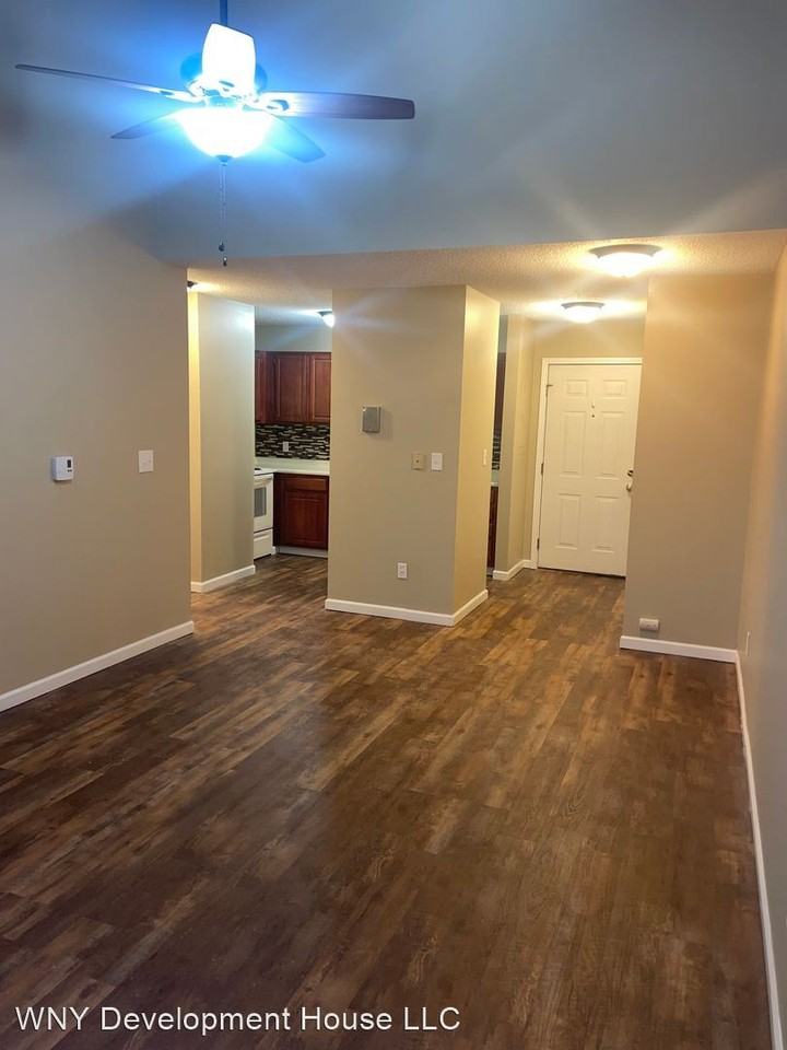 164 Barnstead Drive - Photo 2 of 12