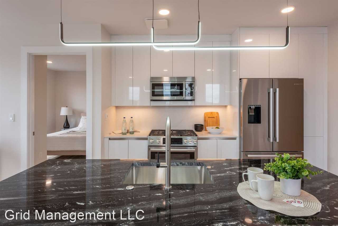 Gateway at Maverick Square - Photo 3 of 28