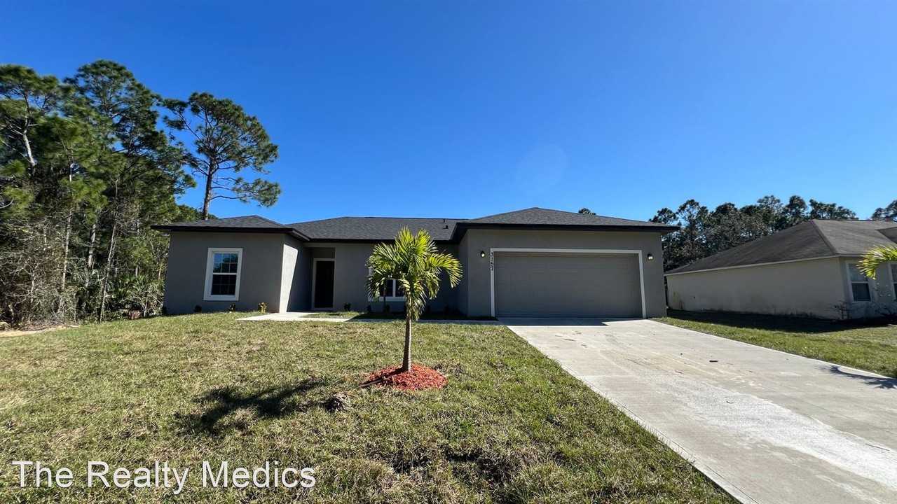 3157 Westwind Ave Se - Photo 2 of 26
