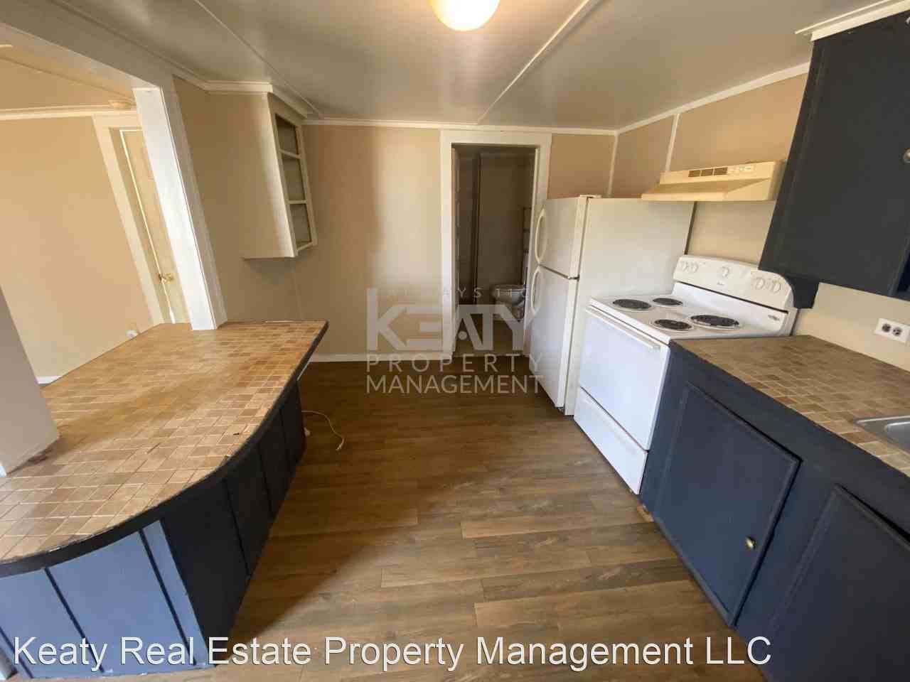 1114 South Avenue F - 1 - Photo 2 of 6