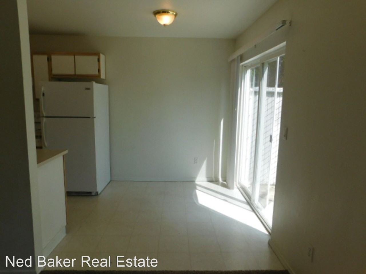 211-215 Cedar Terrace Ct. - Photo 3 of 21