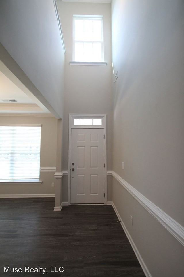 6124 Cloverdale Dr - Photo 3 of 50