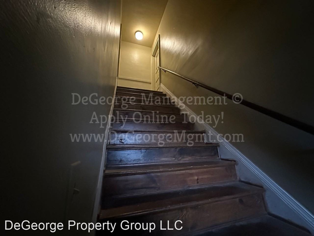 666 Parsells Avenue - Photo 3 of 30