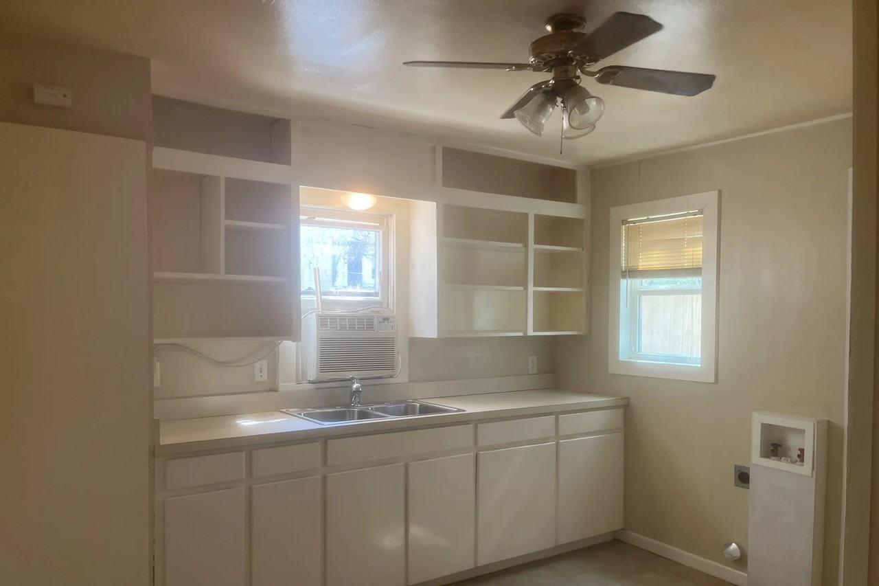 3040 Sappington Pl - Photo 2 of 2