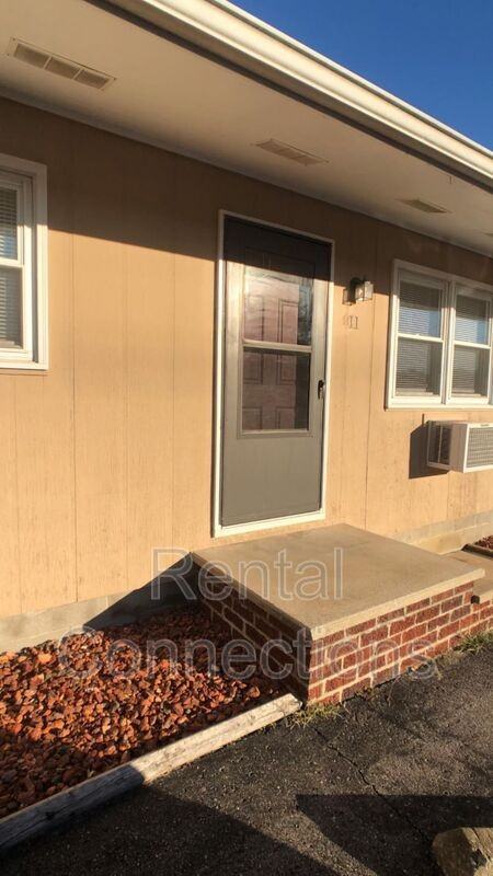 400 E College E11 - Photo 3 of 6