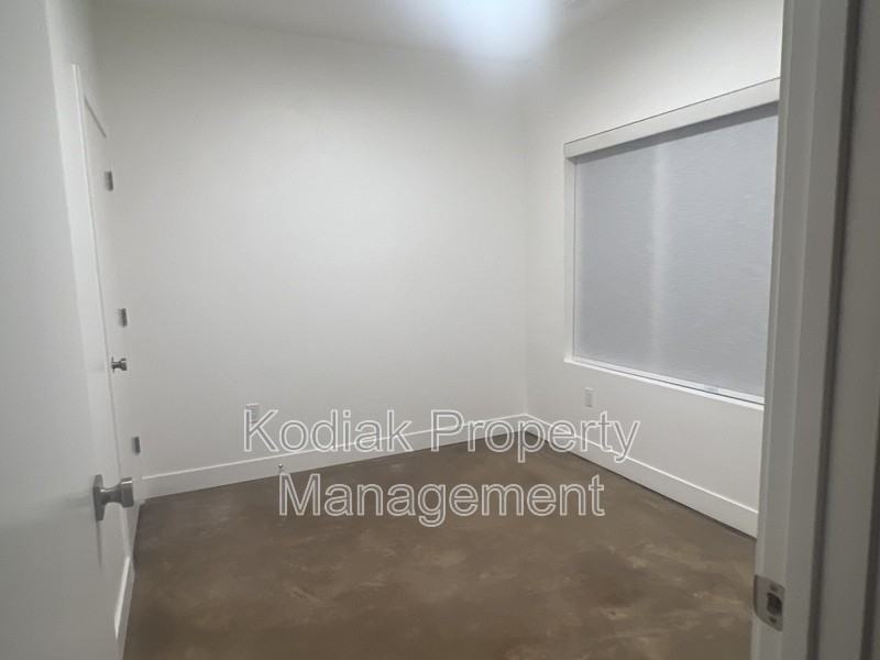 765 Nw #202 - Photo 6 of 18