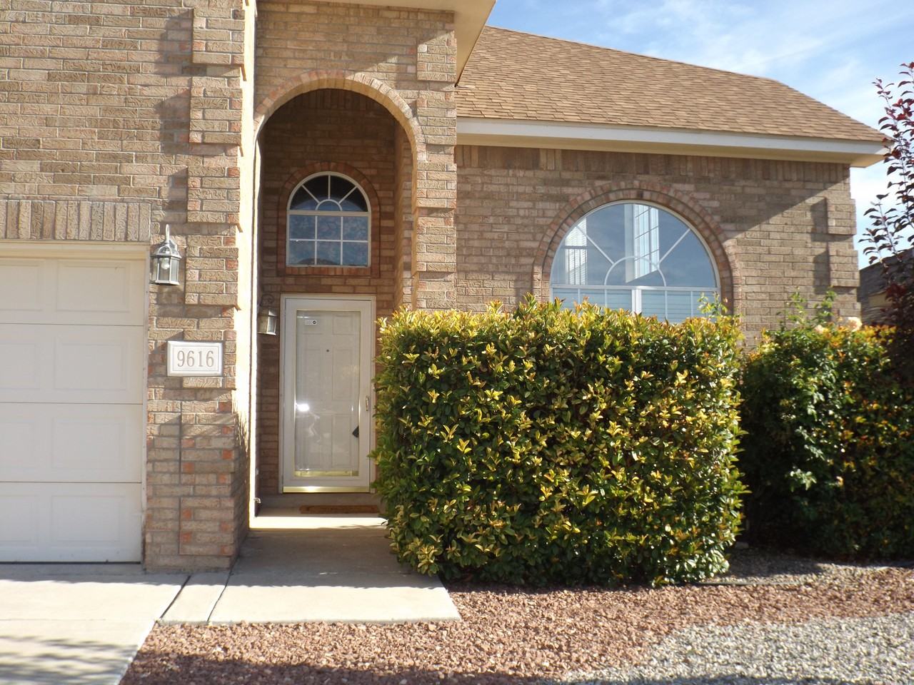 9616 Benton St NW - Photo 2 of 23