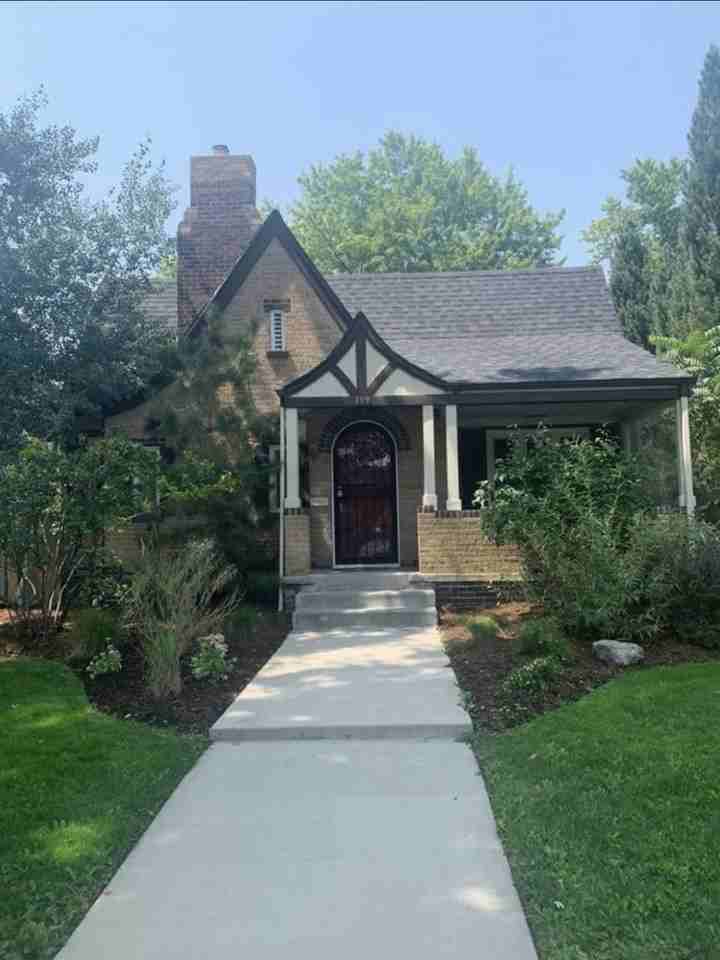809 S York St - Photo 2 of 10