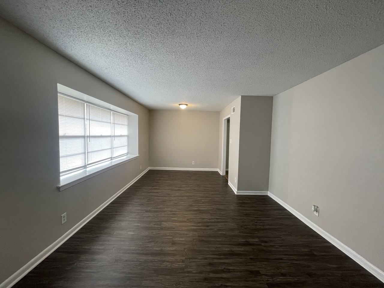 5124 Craigmont Dr - Photo 2 of 20