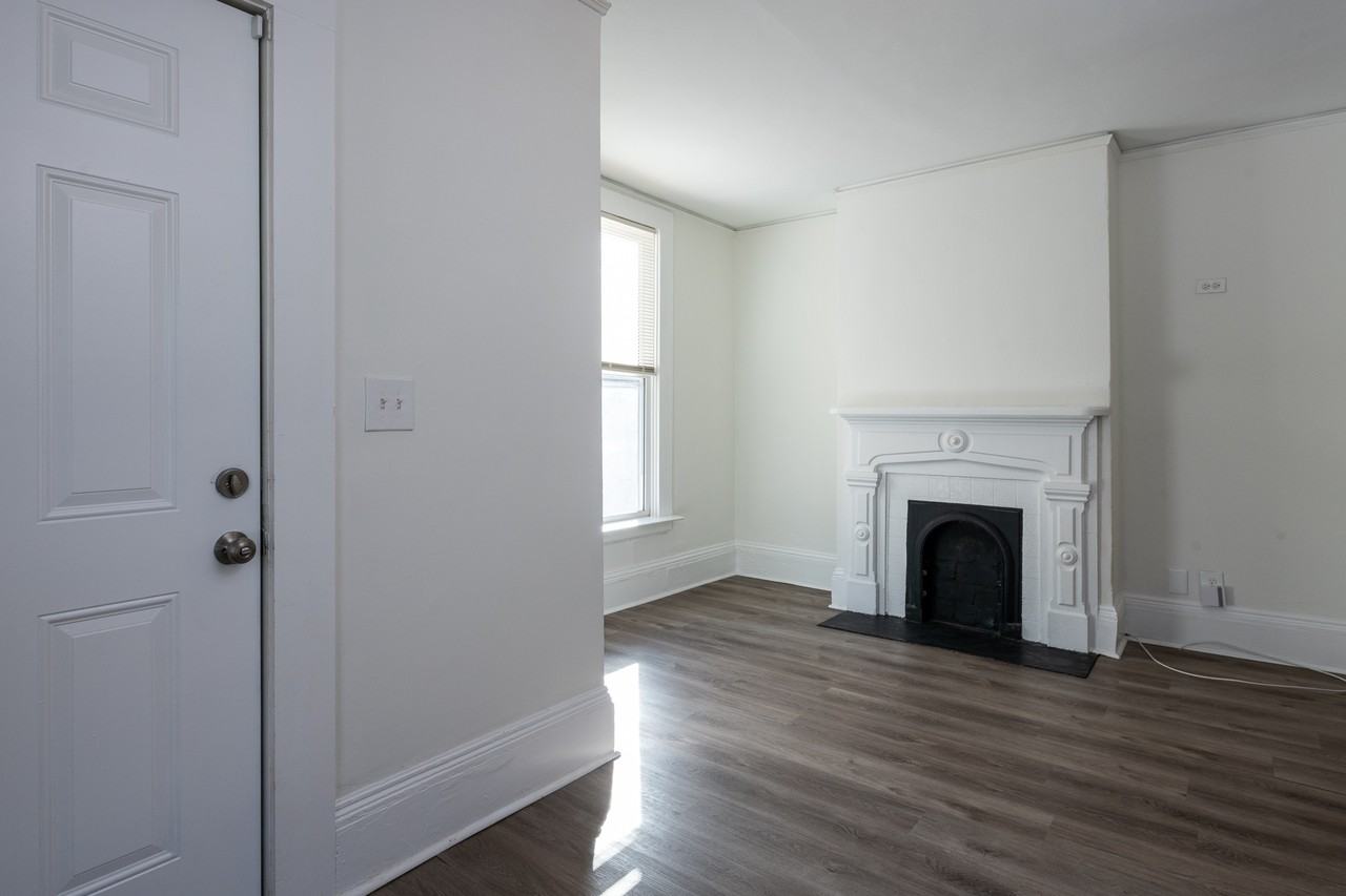 406 Paines Ave Nw - Photo 4 of 16