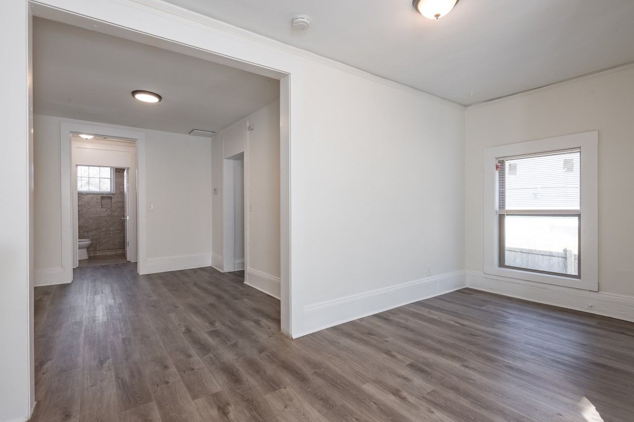 406 Paines Ave Nw - Photo 5 of 16