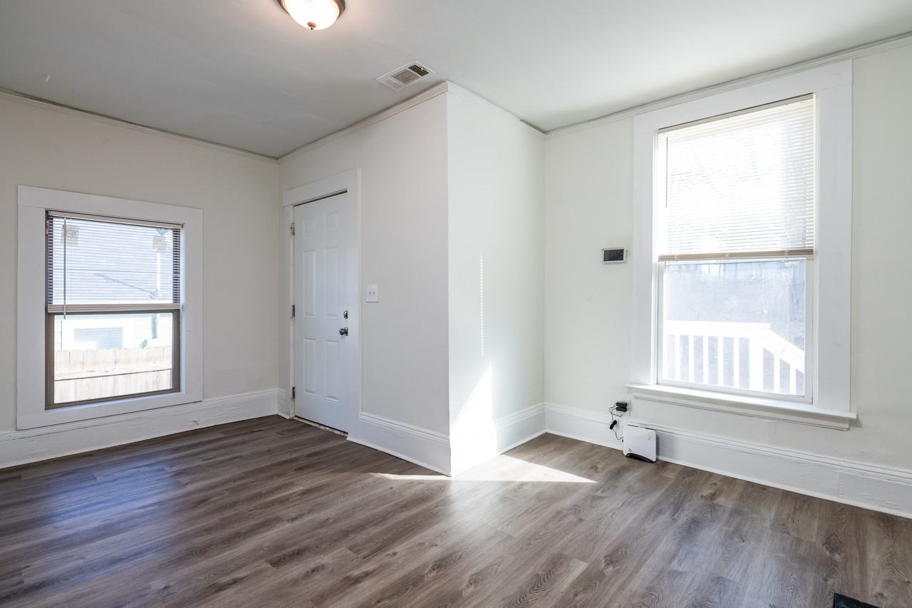 406 Paines Ave Nw - Photo 6 of 16