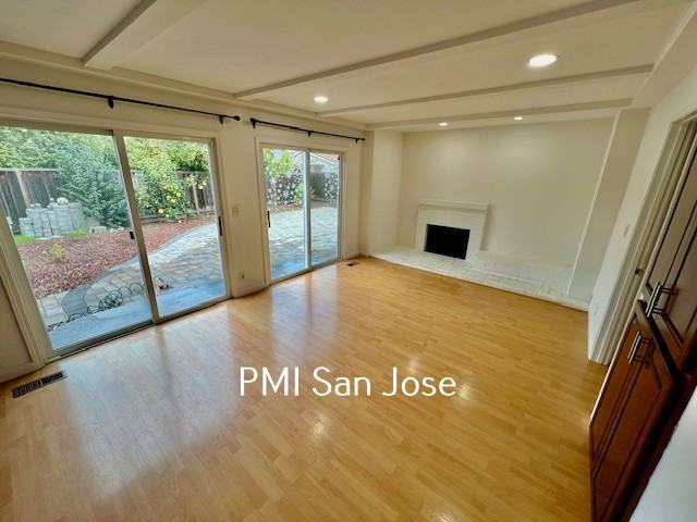 1095 Castleton Way - Photo 4 of 19
