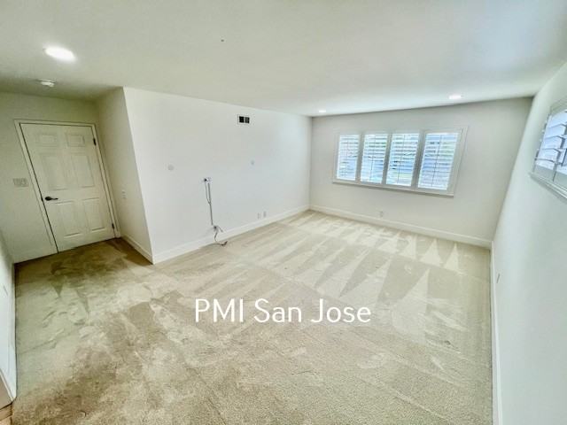 1095 Castleton Way - Photo 7 of 19