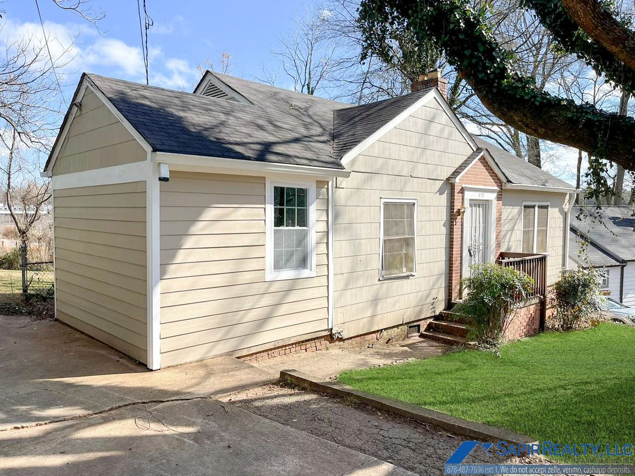 459 Erin Ave Sw - Photo 2 of 17