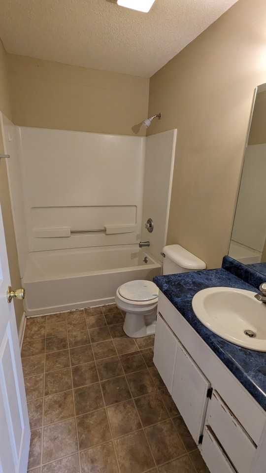 216 Magnolia Plantation Ct - Photo 2 of 9