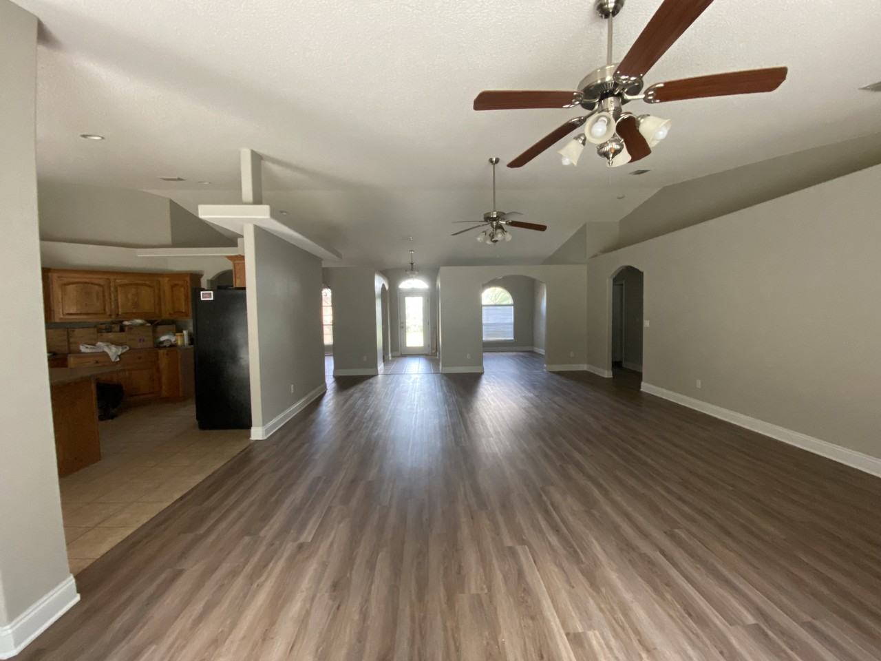 1636 Woodlawn Way - Photo 5 of 18