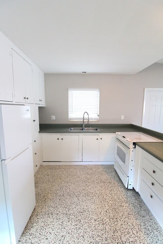 3365 Melody Ln - Photo 2 of 16