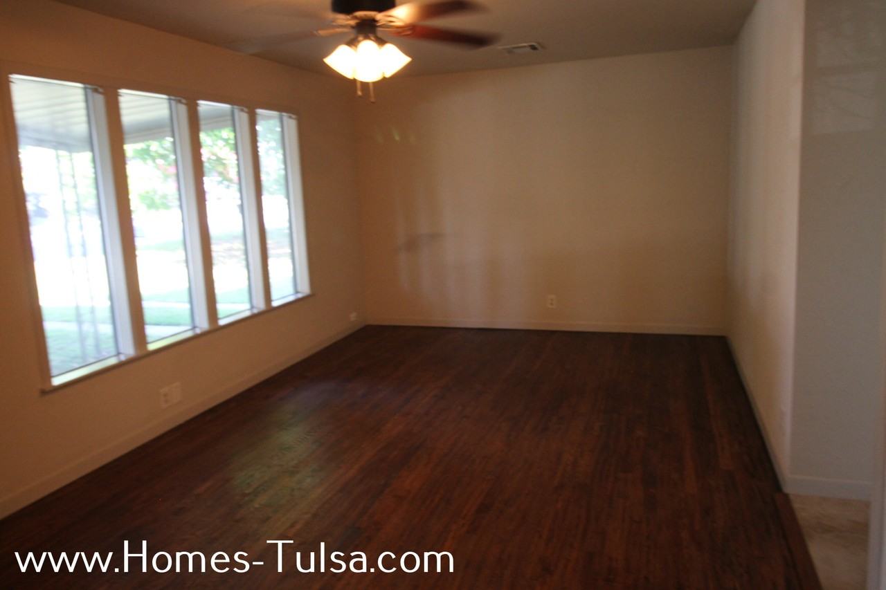 11 S 69th E Ave - Photo 3 of 14