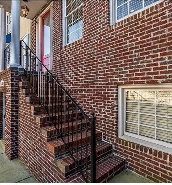 985 Pearl Pt - Photo 2 of 12