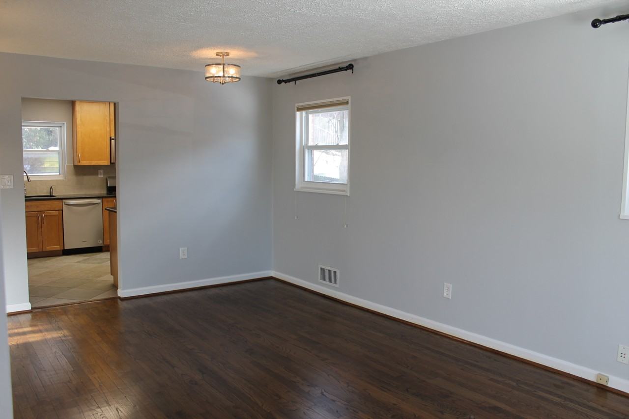 5833 Mount Vernon Dr - Photo 4 of 44