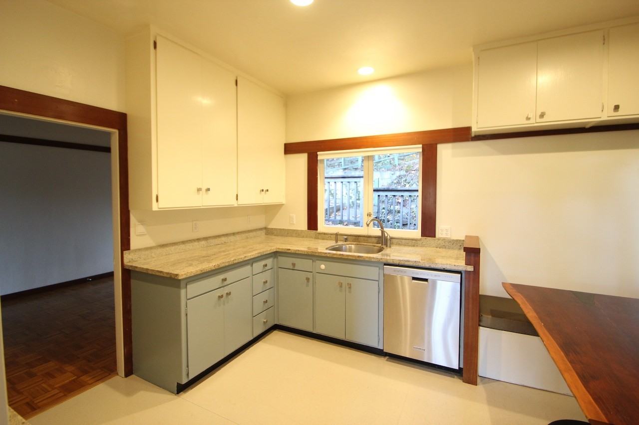 389 Ethel Ave - Photo 3 of 29