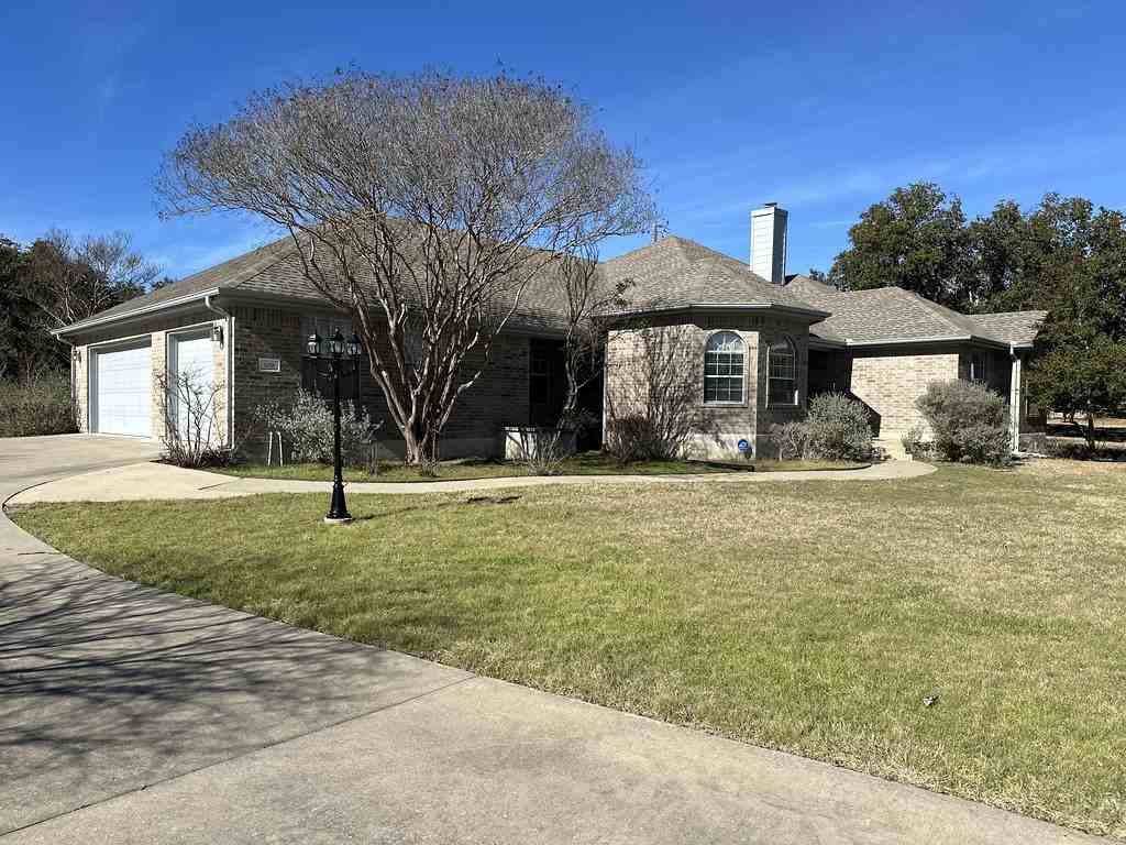 109 Nicole Way - Photo 3 of 37