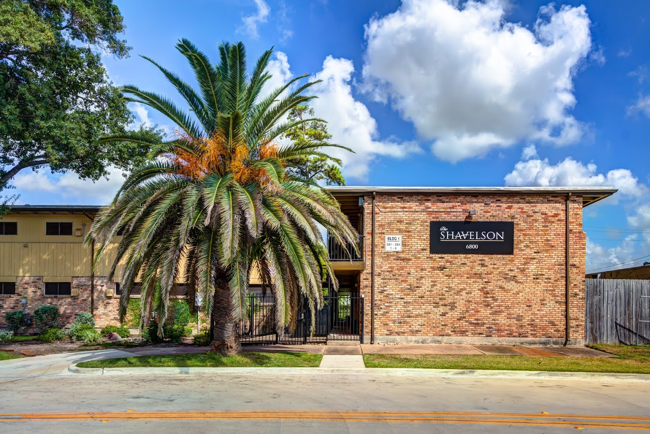 The Shavelson - Photo 4 of 13