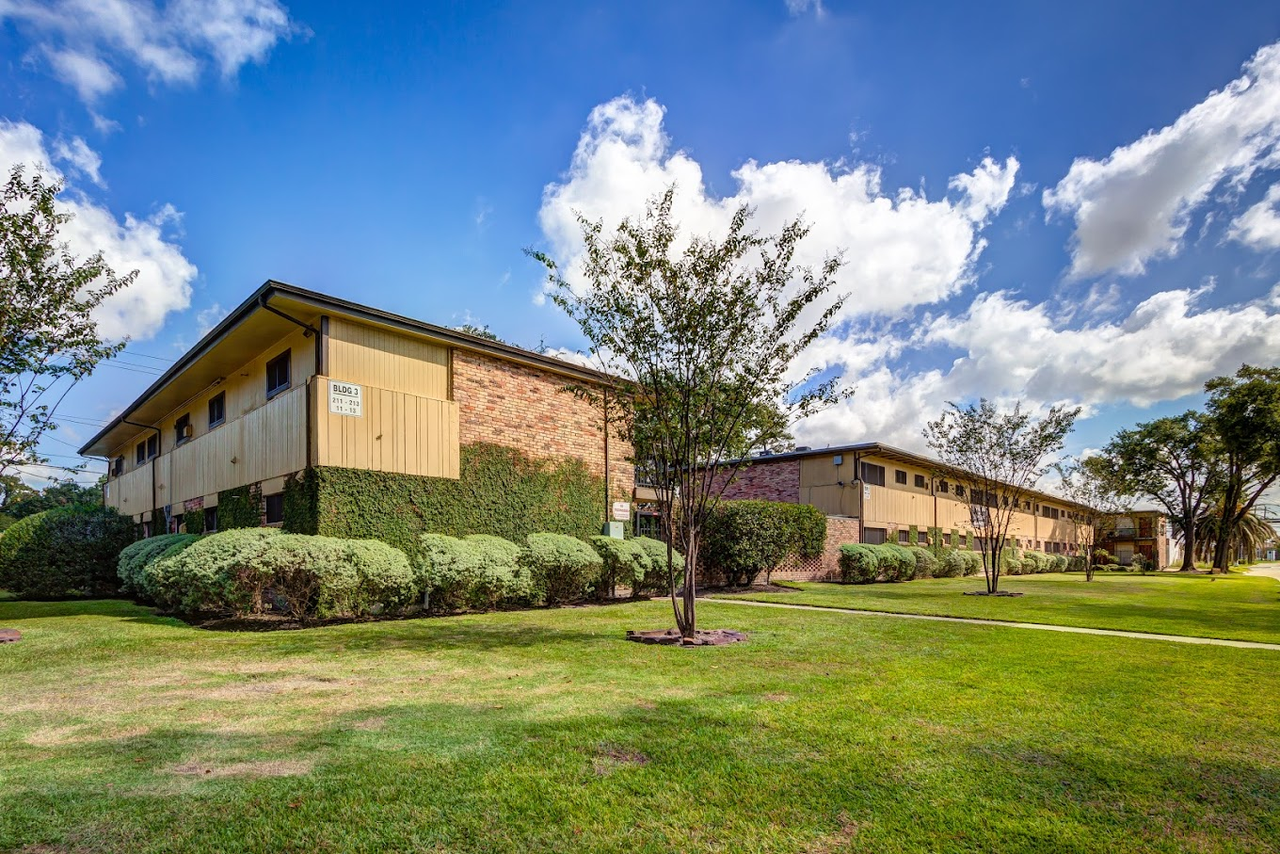 The Shavelson - Photo 5 of 13