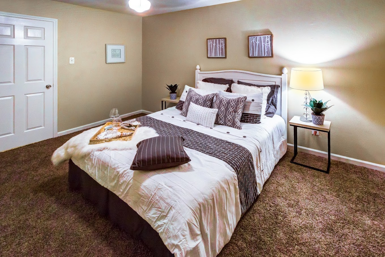 The Shavelson - Photo 7 of 13