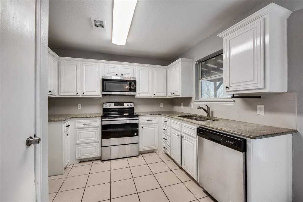 86 Briar Ln - Photo 6 of 17