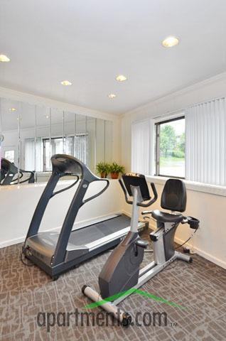 Summit Chase Apartments - Photo 2 of 6