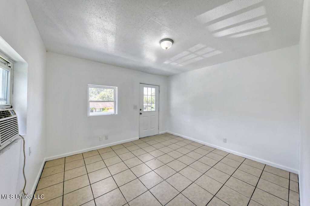 4504 Church Street Unit 6 - Photo 2 of 5