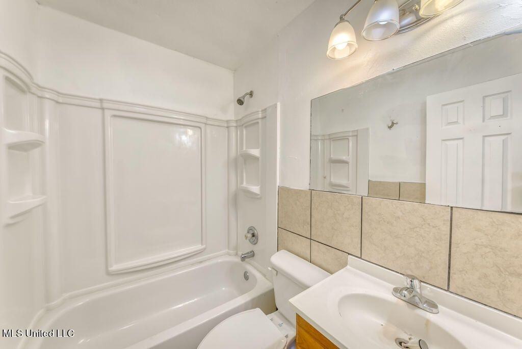 4504 Church Street Unit 6 - Photo 3 of 5