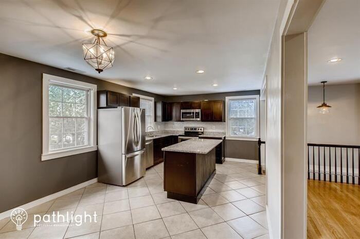 302 Gates Rd - Photo 3 of 12