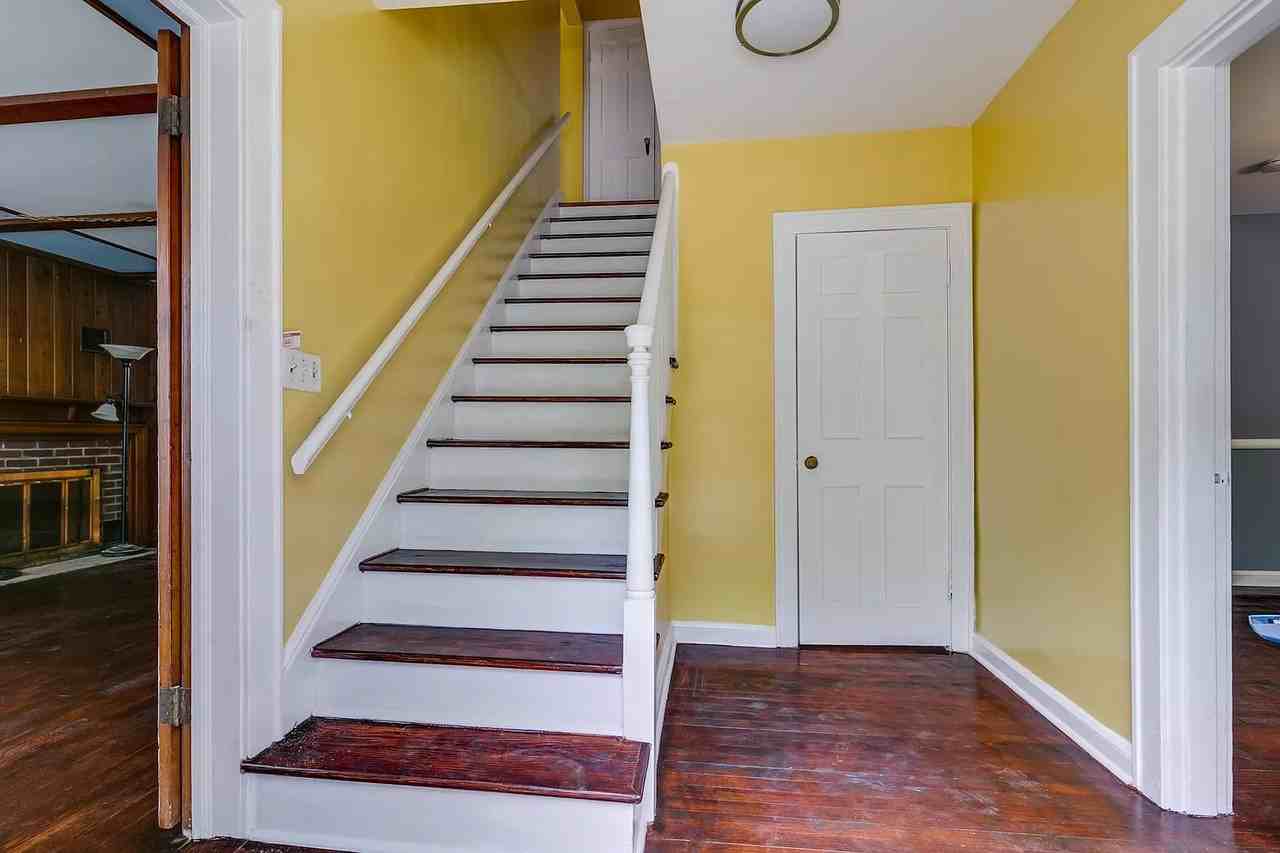 2537 Gallows Road - Photo 3 of 17