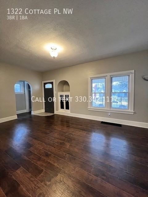 1322 Cottage Pl Nw - Photo 2 of 14