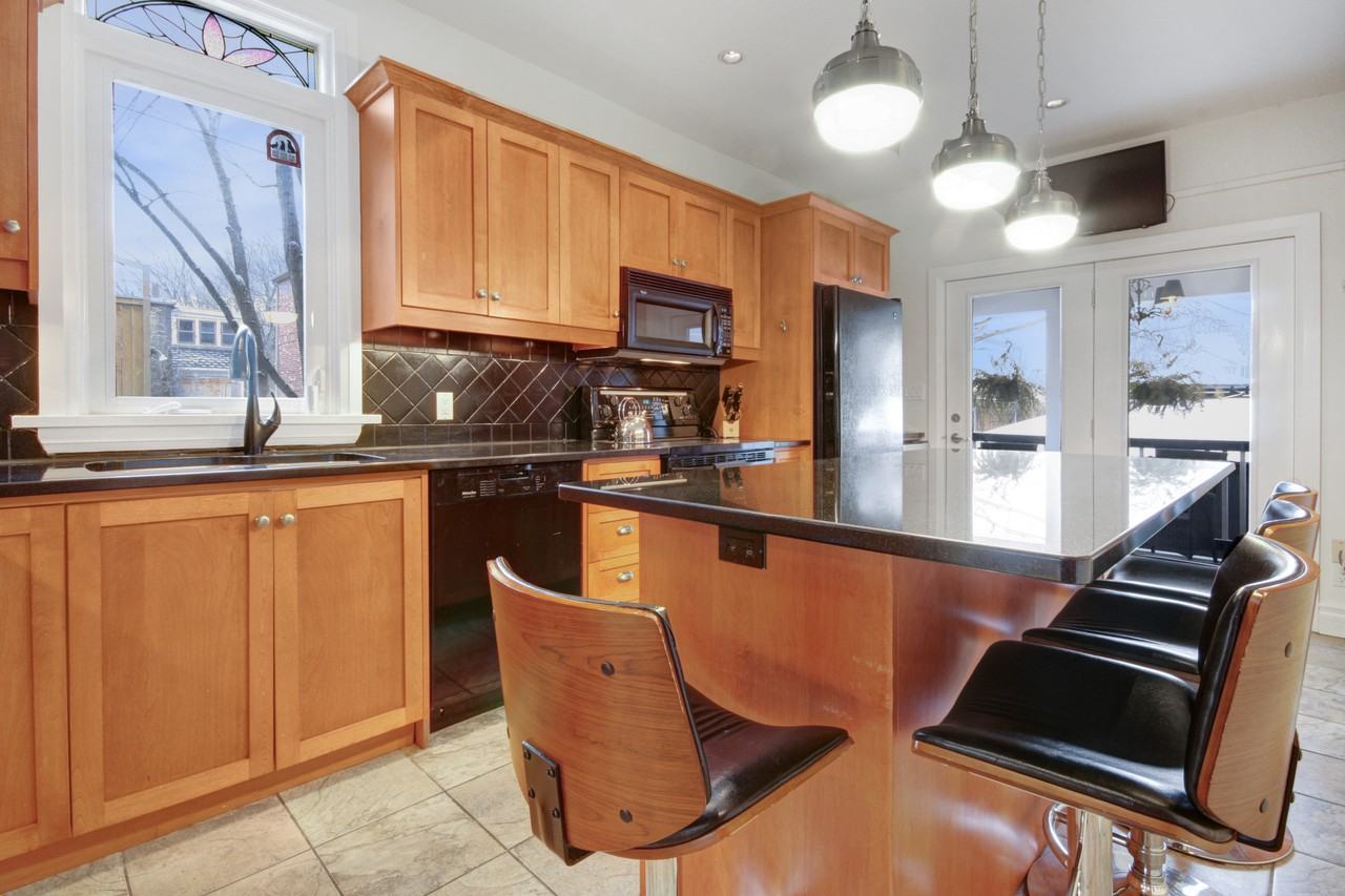 55 Woodbine Avenue - Photo 4 of 33