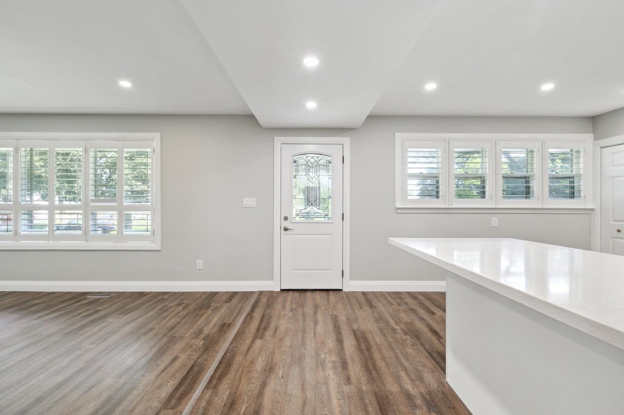 23 Terrance Drive - Photo 3 of 21