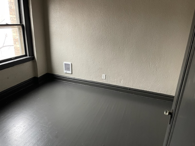 1301 Pennsylvania St #3 - Photo 6 of 7