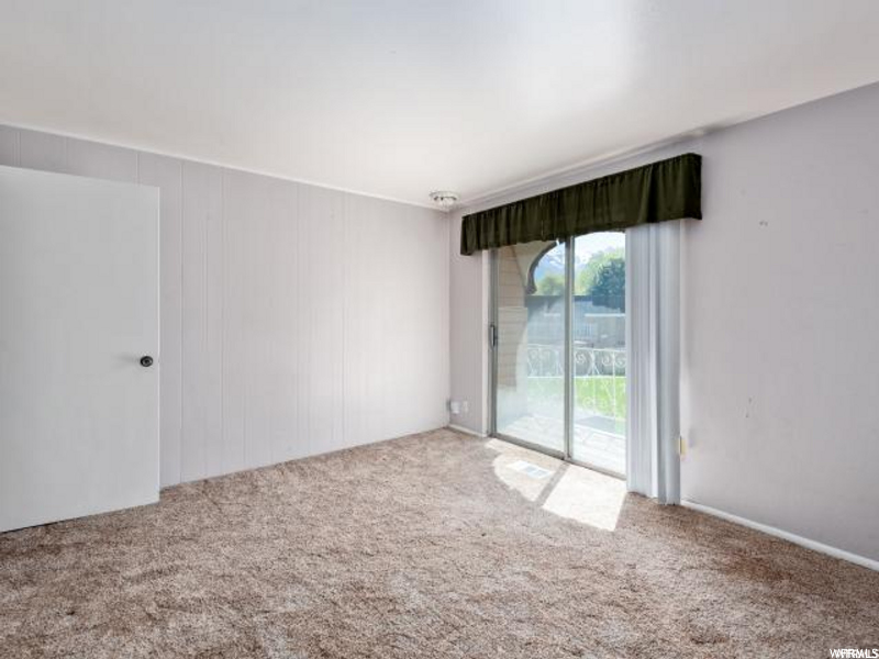 1493 Arthur Dr - Photo 3 of 24