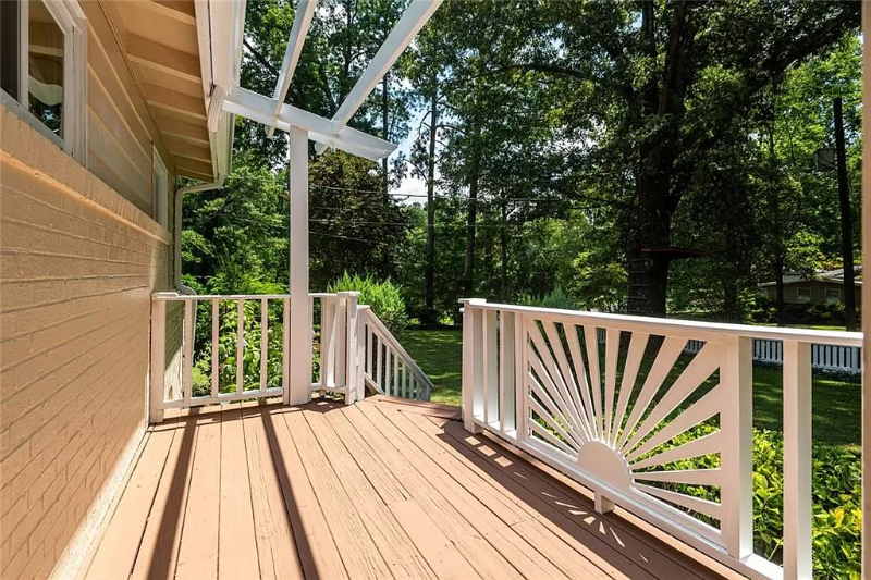 2644 Valmar Dr - Photo 3 of 29