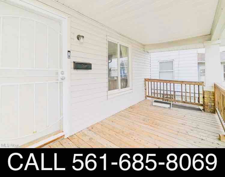 435 Margaret Street - Photo 5 of 33